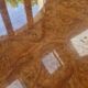 Table basse en loupe d'orme, 1970