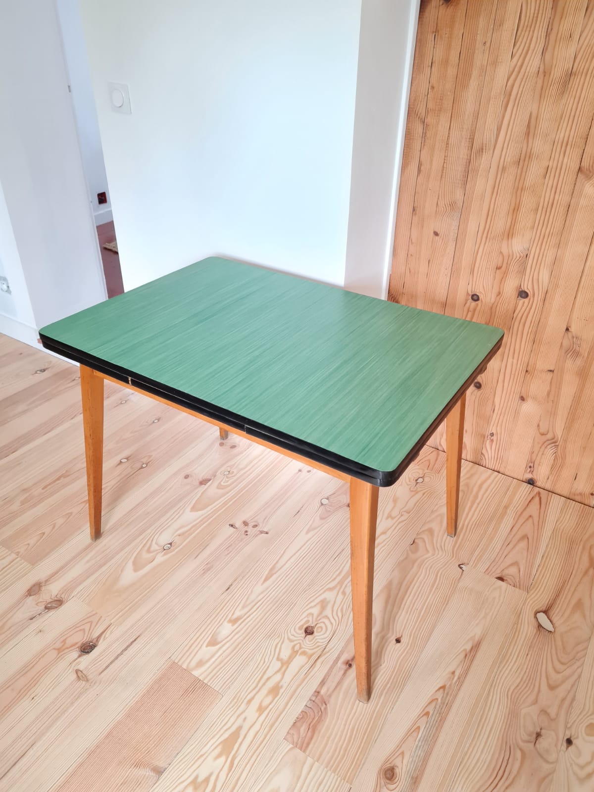 Kitchen table formica and wood