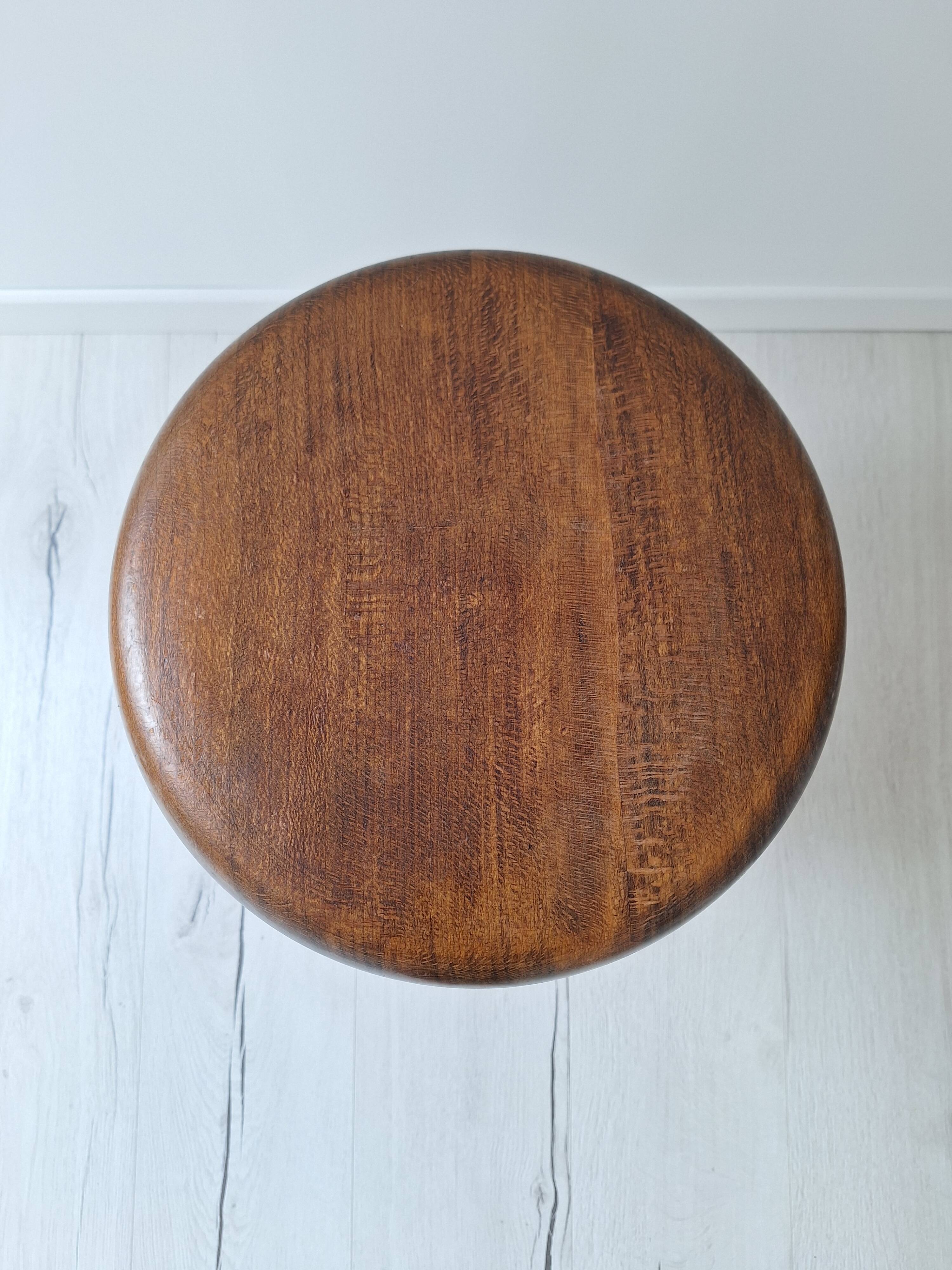 Vintage tripod stool