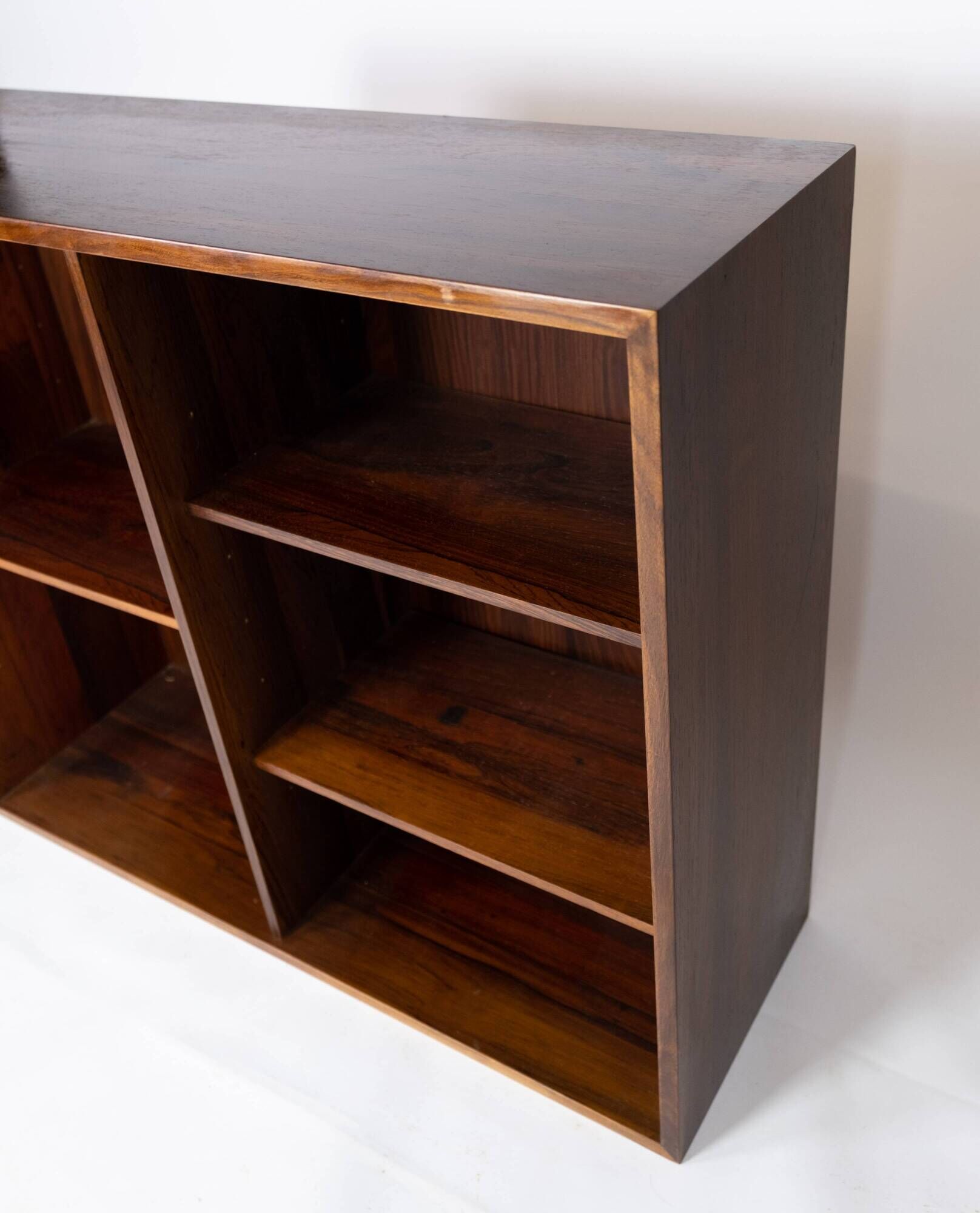 Bookcase in rosewood of danish design from the 1960s.