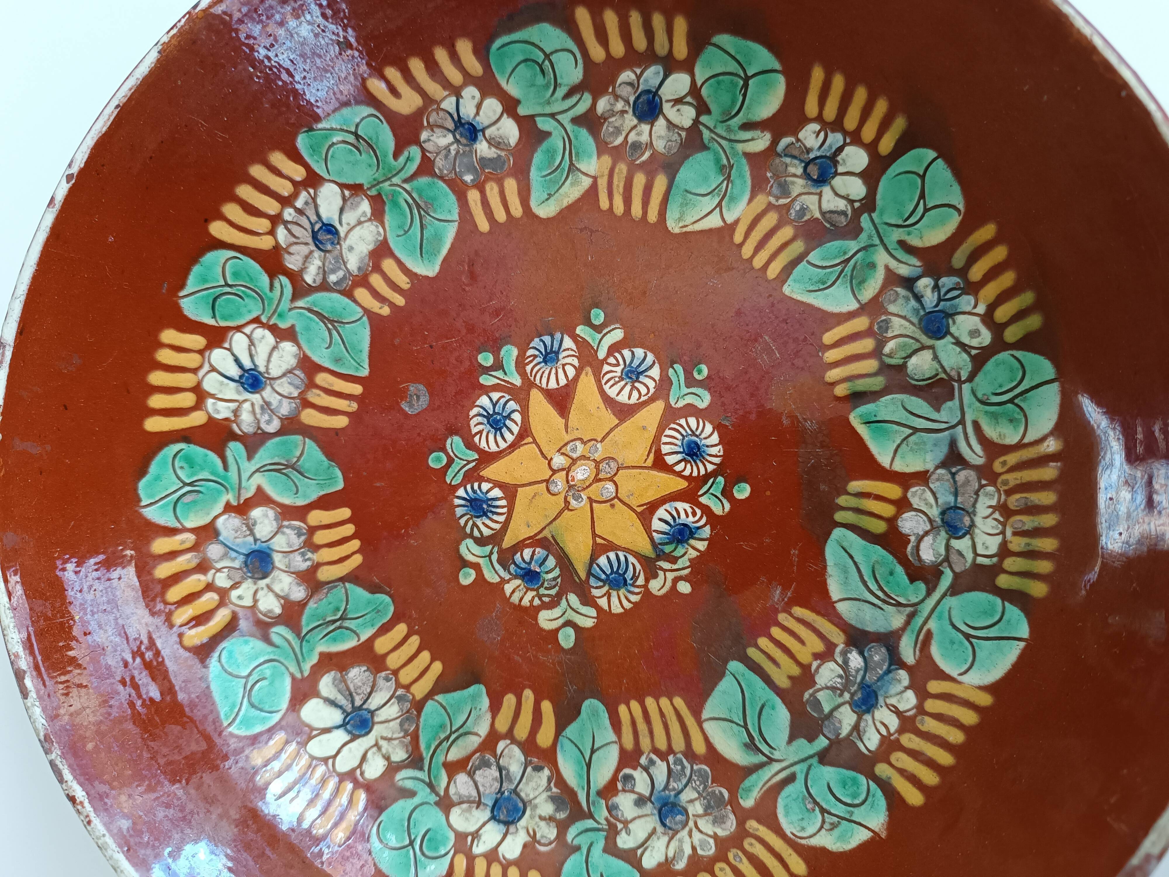 Swiss Ceramics Pair of rösti dishes, hollow dishes with collar, late 19th century