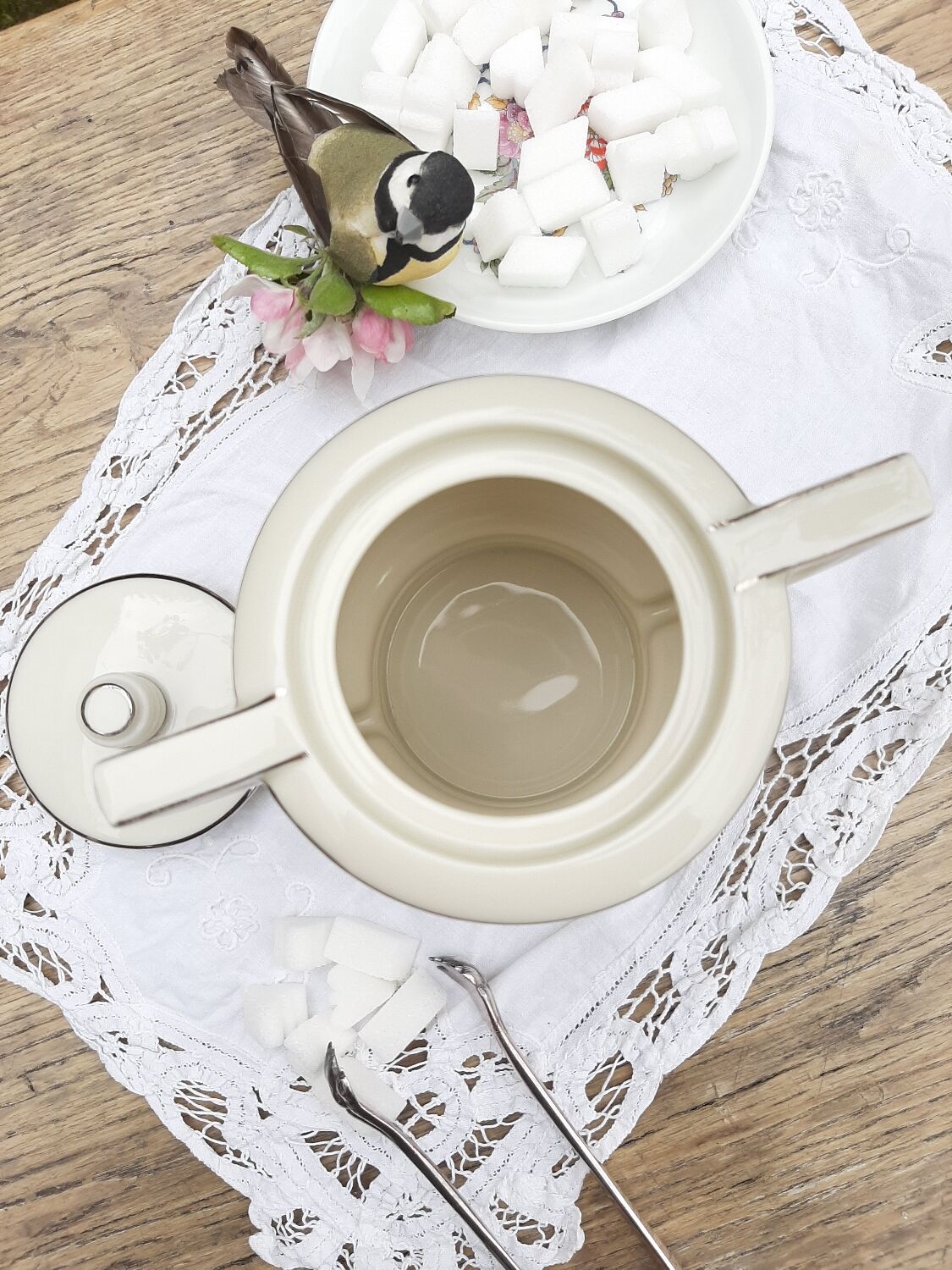 Epiag art deco sugar box