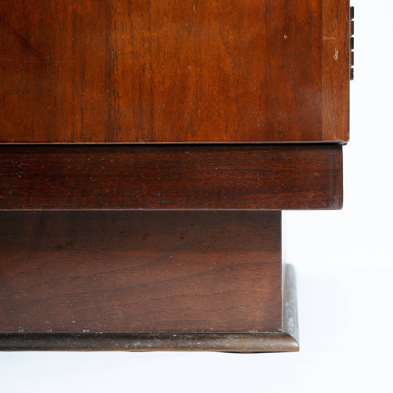 art deco style Drawer or nightstands in walnut veneer and copper by Baker