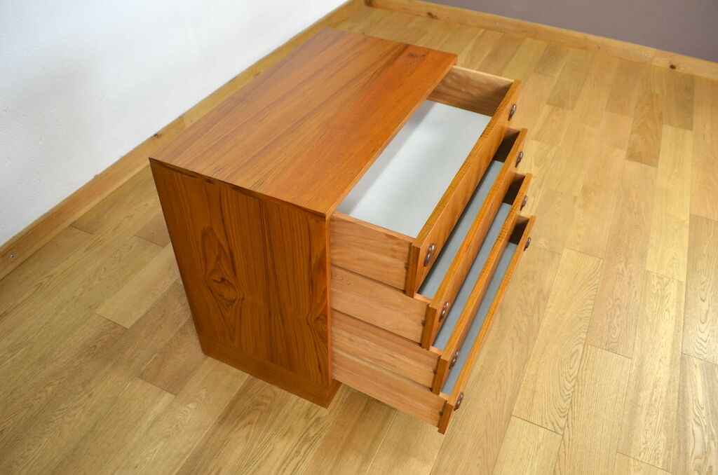 Scandinavian desk in teck 1960