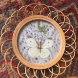 Sub-glasses assorted butterflies in rattan and bamboo .