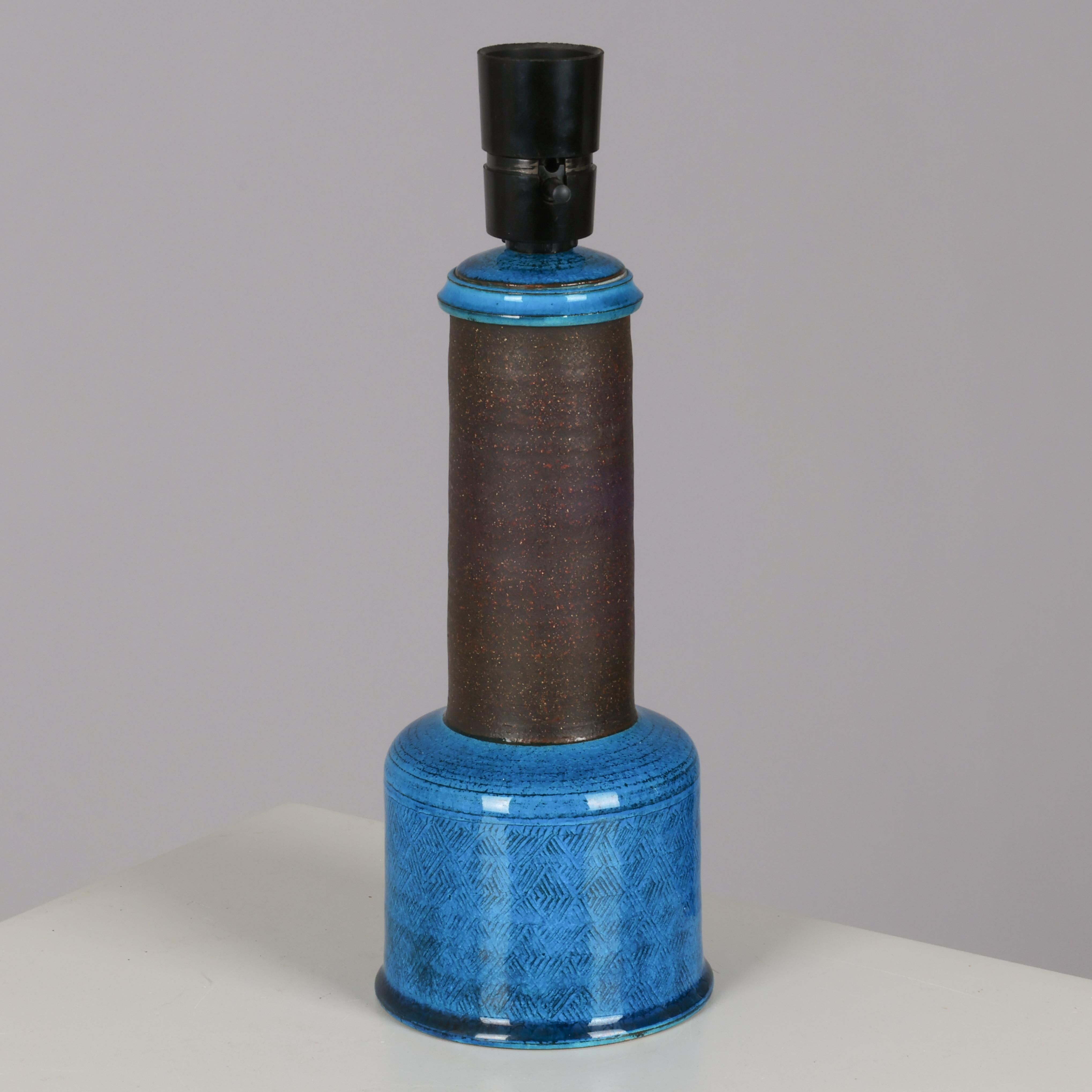 Nils Kahler table lamp in ceramic by Herman A. Kähler, Denmark, 1960 signed.