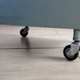 Industrial metal filing cabinet on casters Fidus