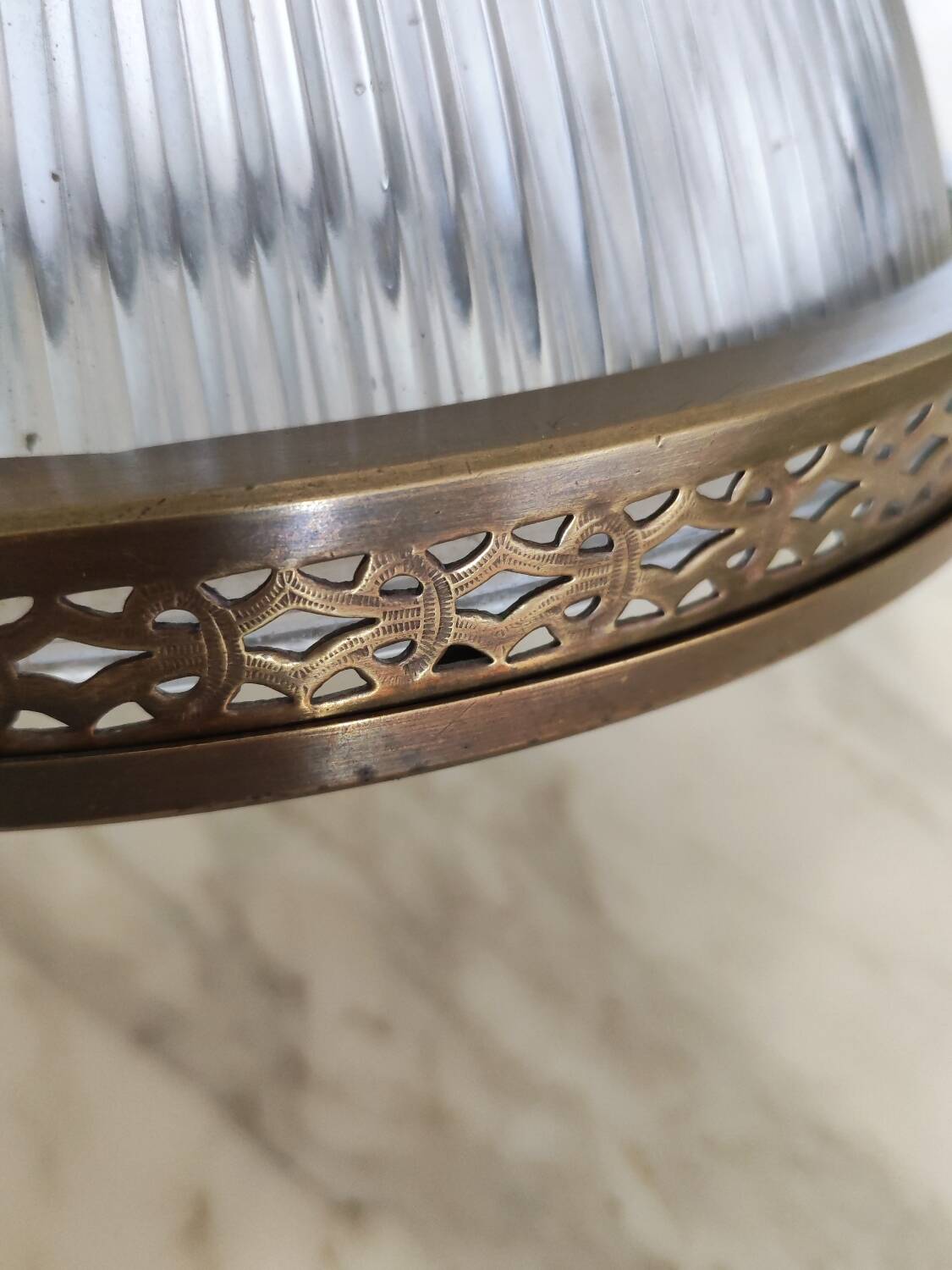 Holophane chandelier suspension