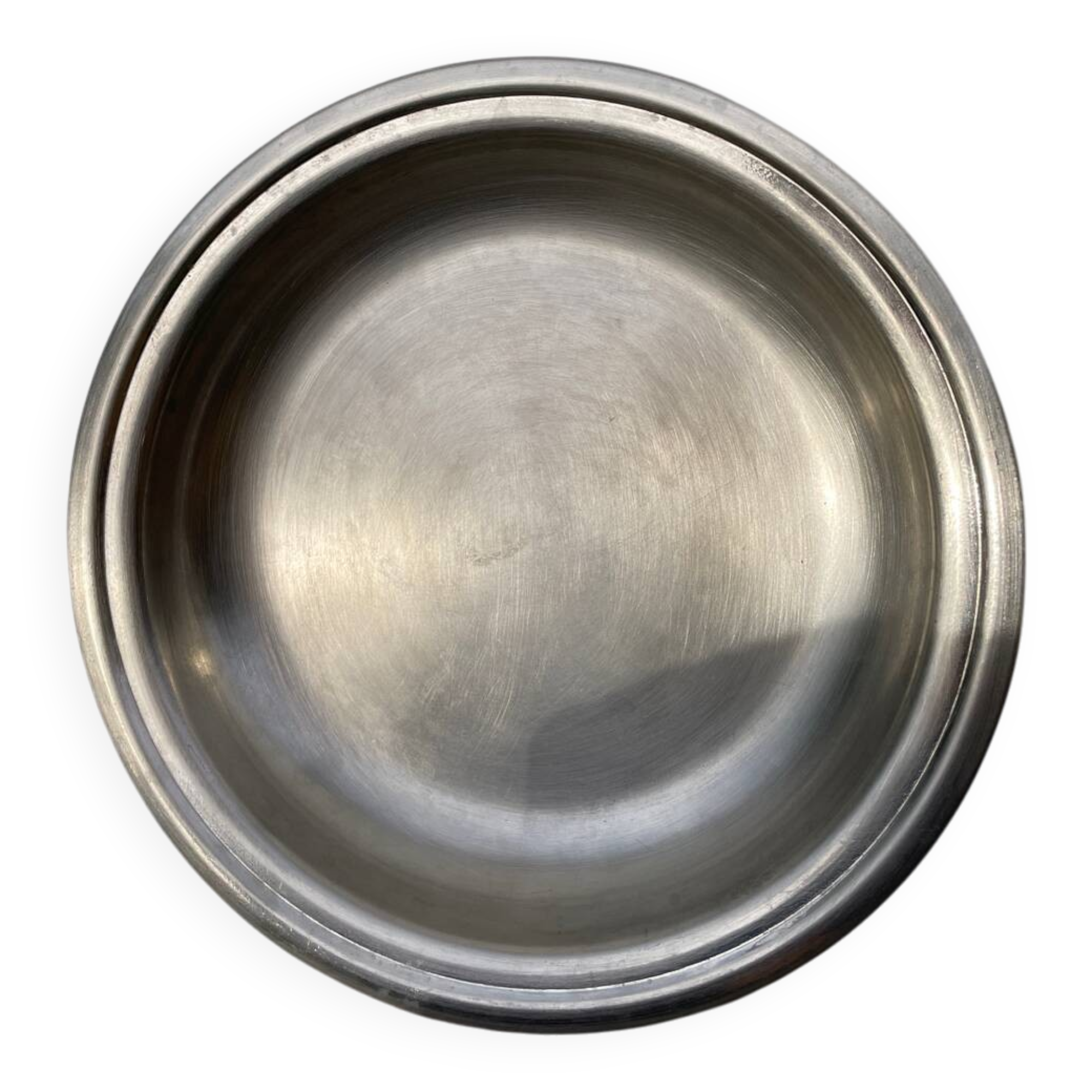 Round silver-plated metal serving dish with hallmark