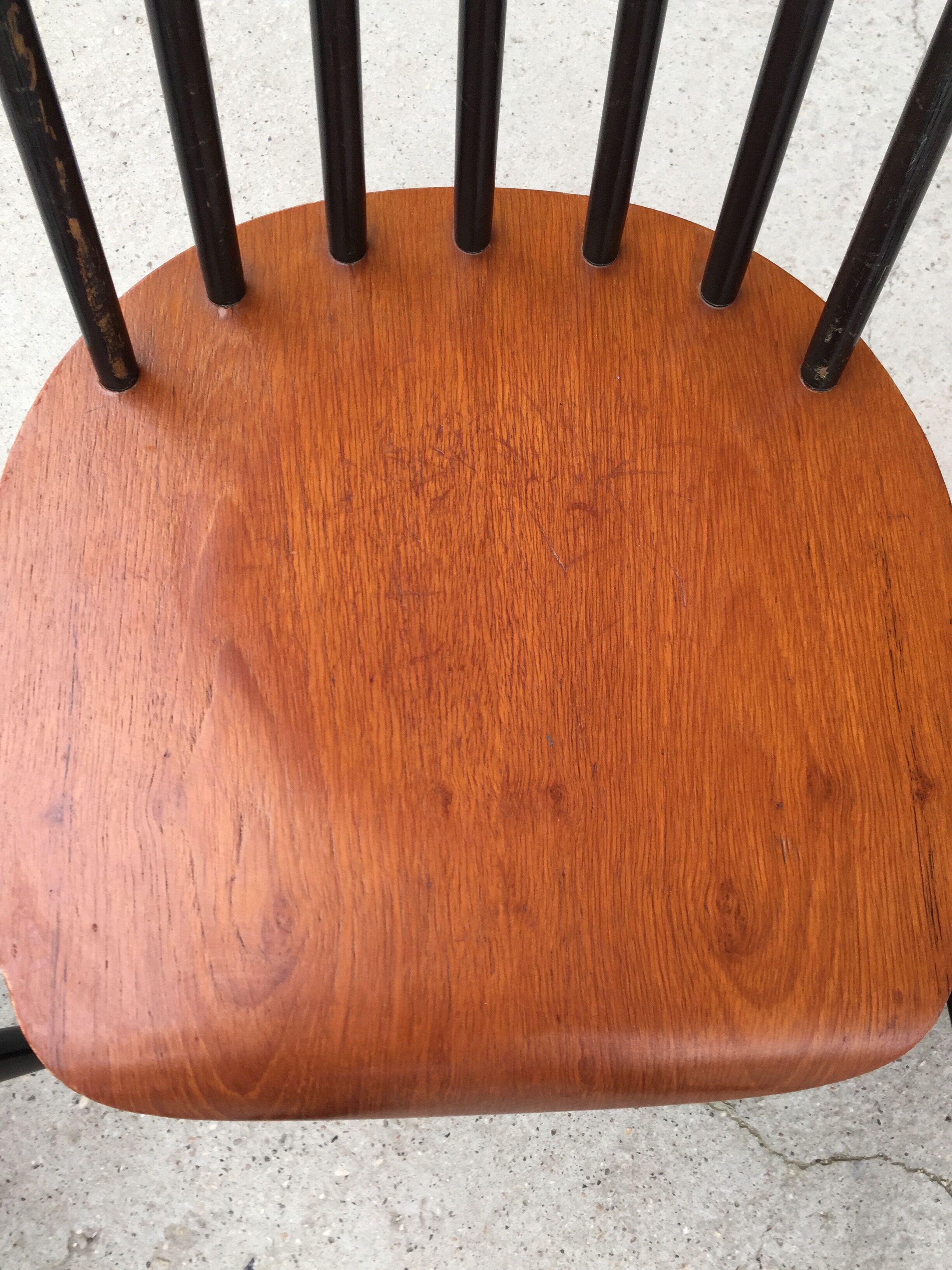 Lot of 6 fanett model chairs