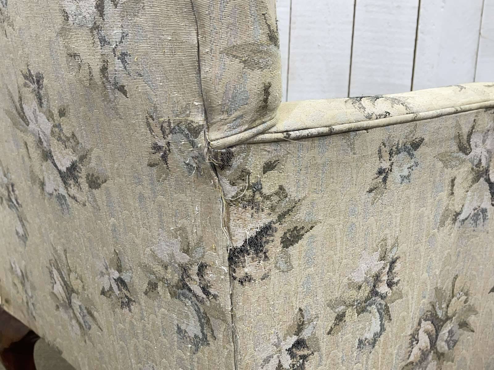 1930s English Chippendale walnut sofa