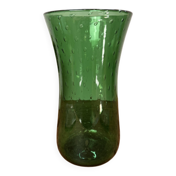 Vase en verre soufflé vert à décor de bulles