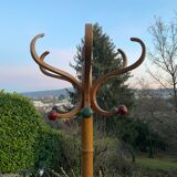 Baumann parrot coat rack