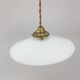 Paire de suspensions en opaline blanche