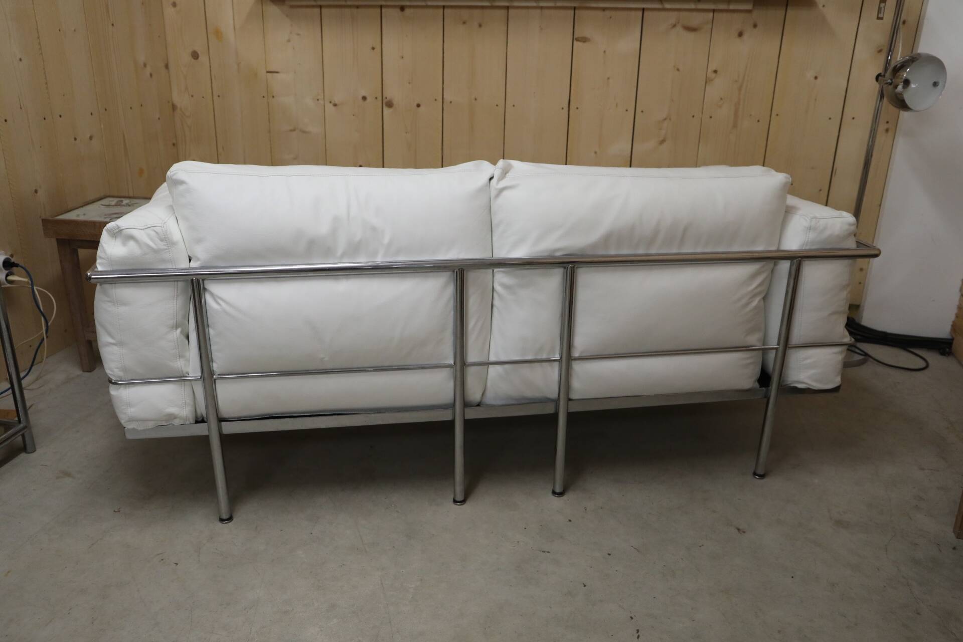 LC3 sofa by Le Corbusier, chrome and white leather