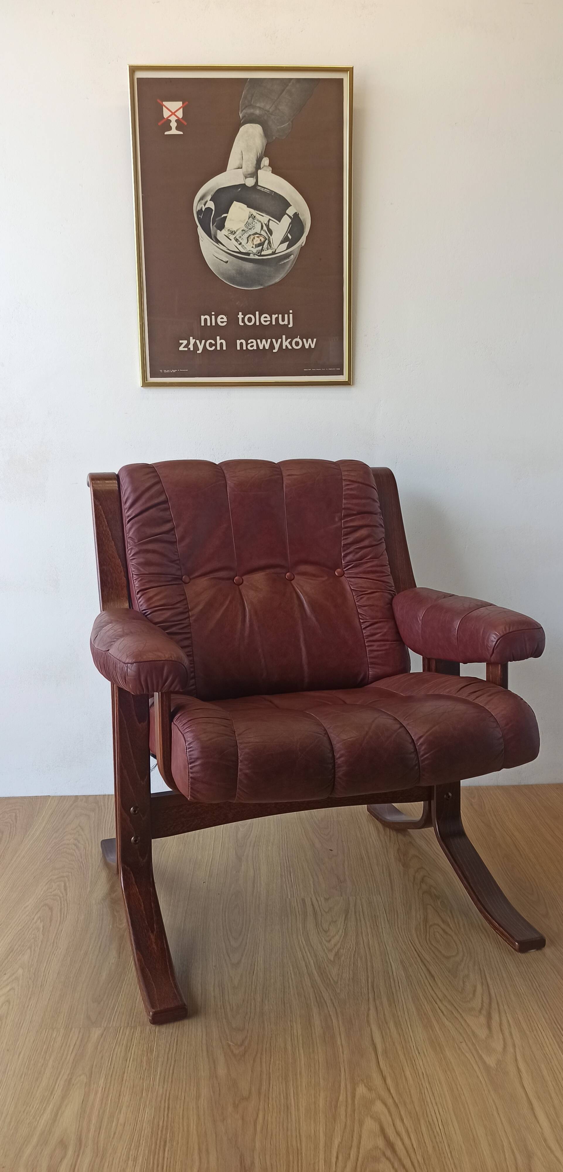 Scandinavian Mid-Century Modern Leather Easy Chair by Ekornes 1970s.