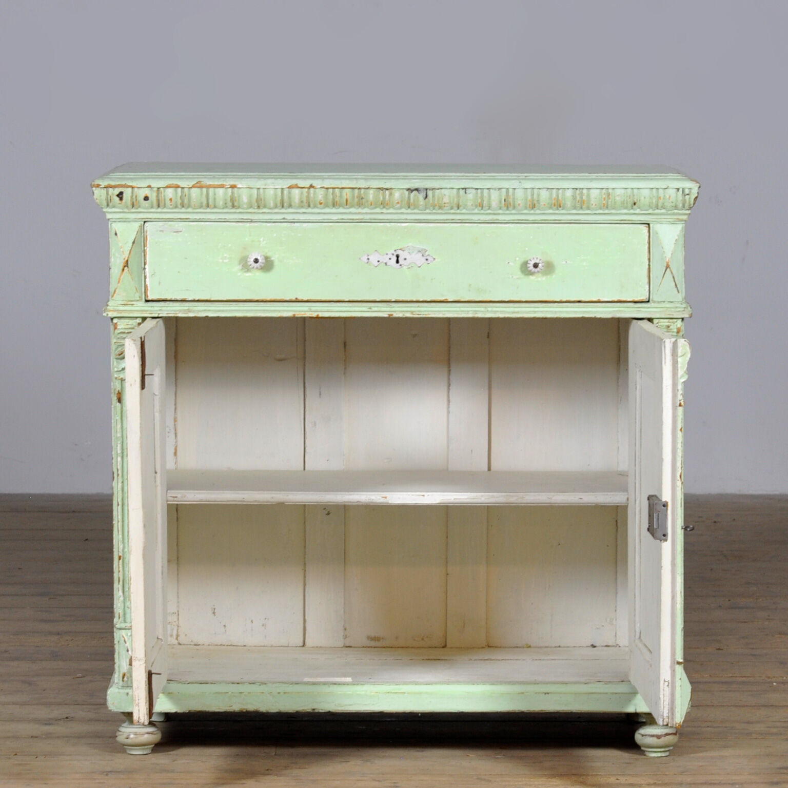 Antique pine sideboard, circa 1910