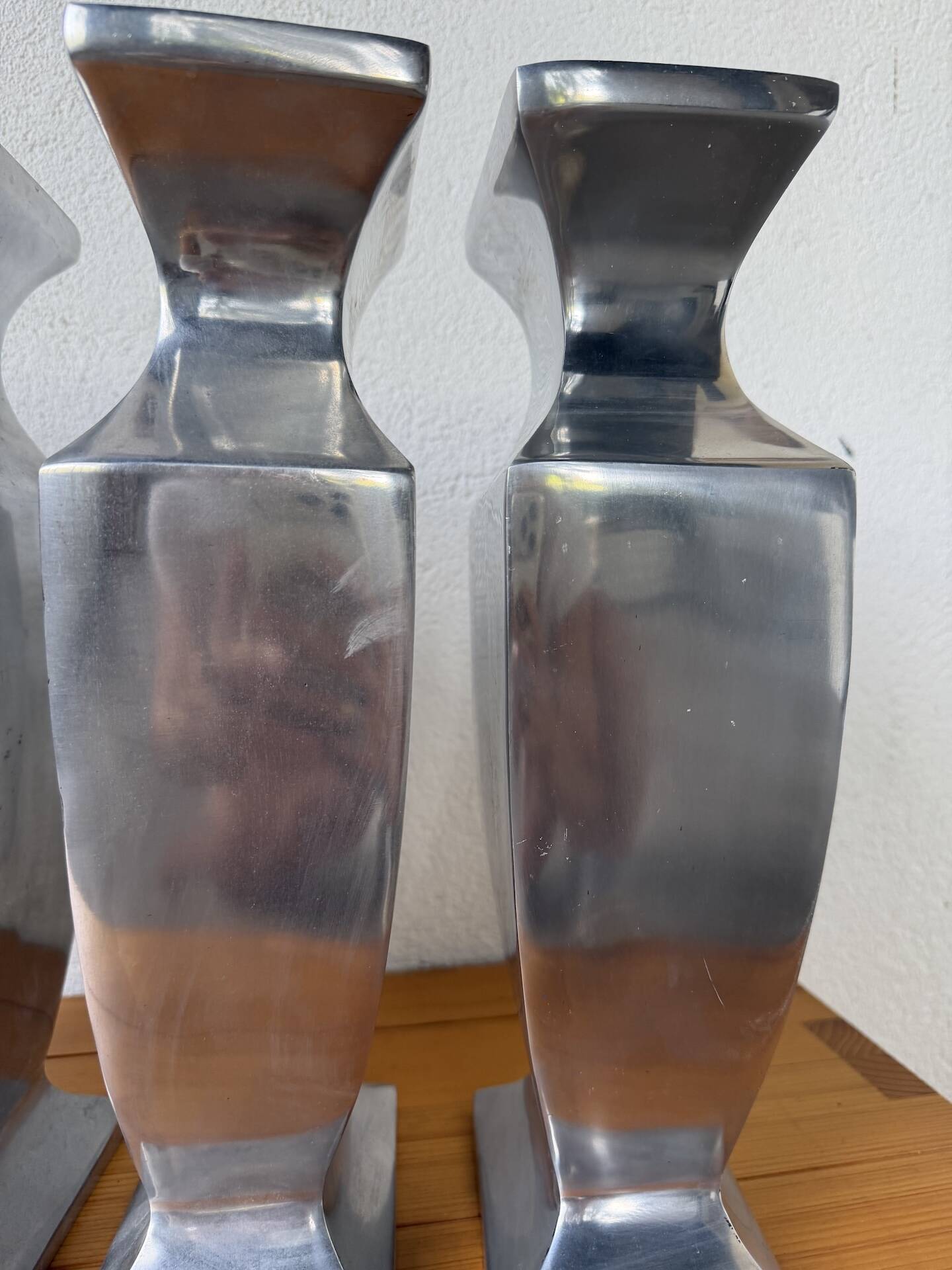 Set 4 vases en fonte d’aluminium
