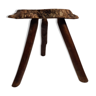Tabouret tripode brutaliste