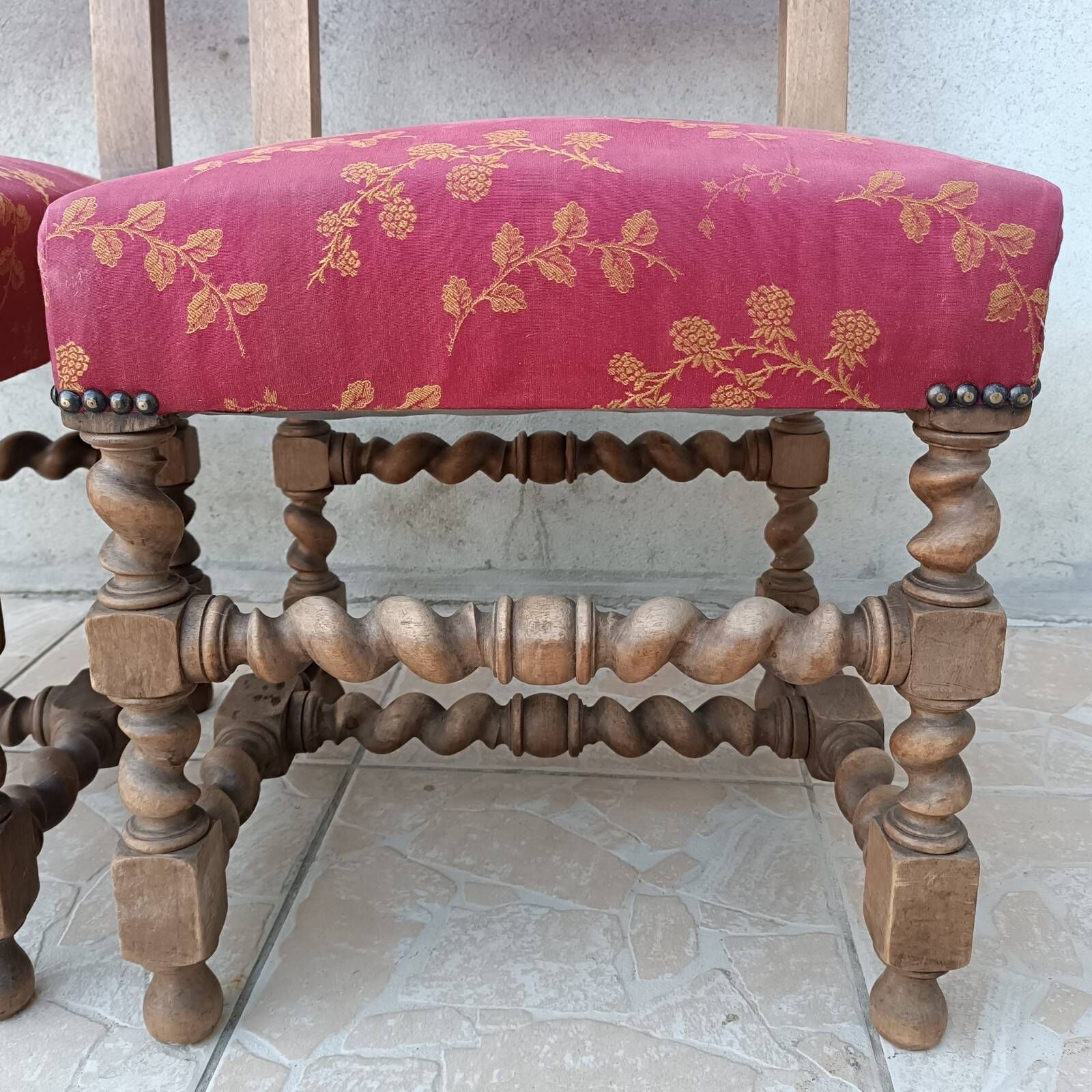 Pair of Louis XIII chairs in walnut, 19th century.