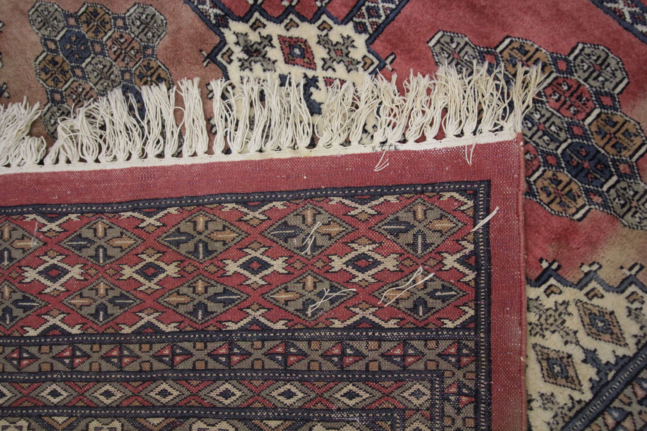 Traditional handmade carpet area rug oriental rug