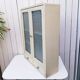 Meuble vitrine murale armoire en bois  50’s