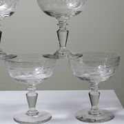 Set of 6 antique fine crystal champagne glasses, star engraved, 19th-20th century.