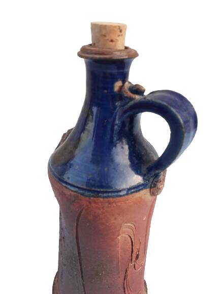 Clay bottle Cris Barbe