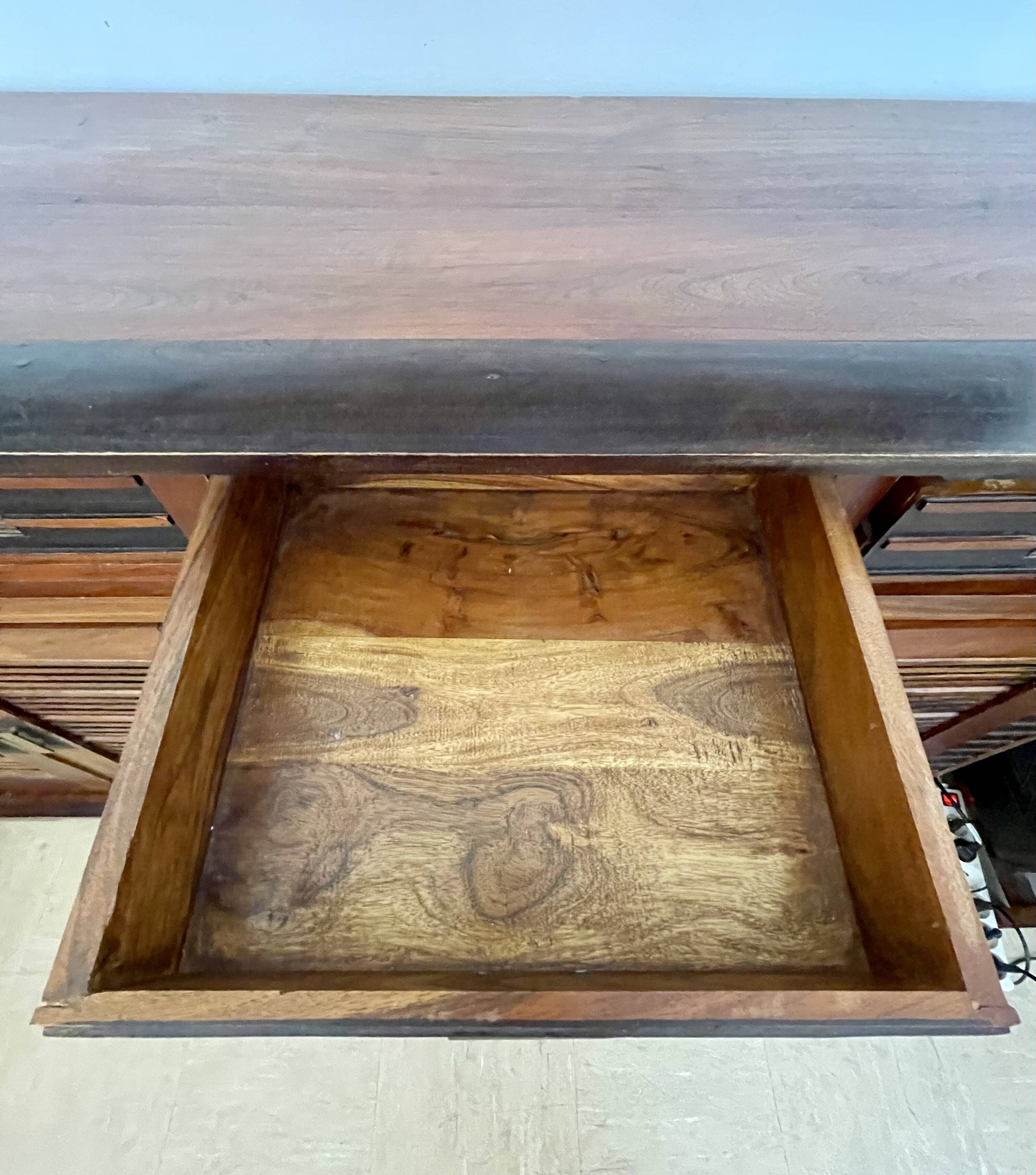 Buffet / storage unit in solid acacia wood