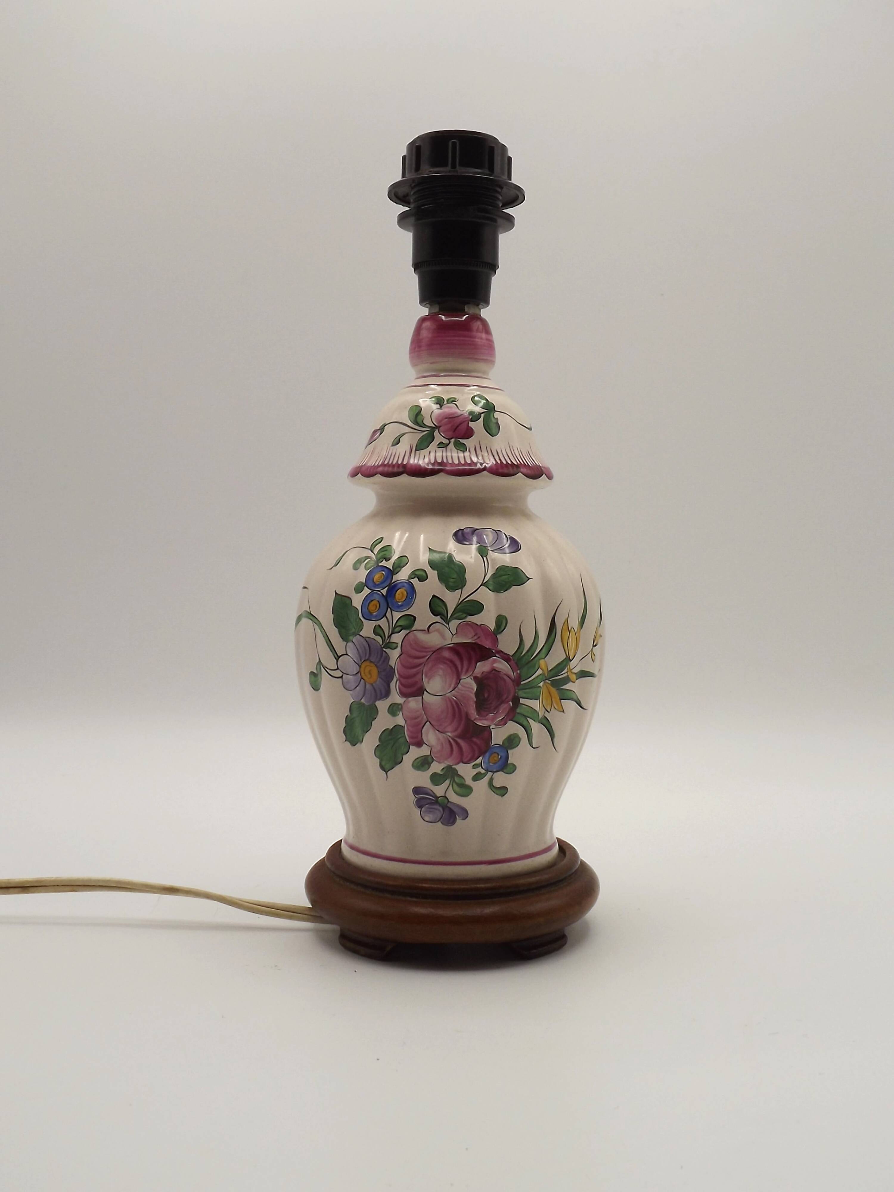 Pretty French vintage hand-painted ceramic floral lamp base on wooden plinth.