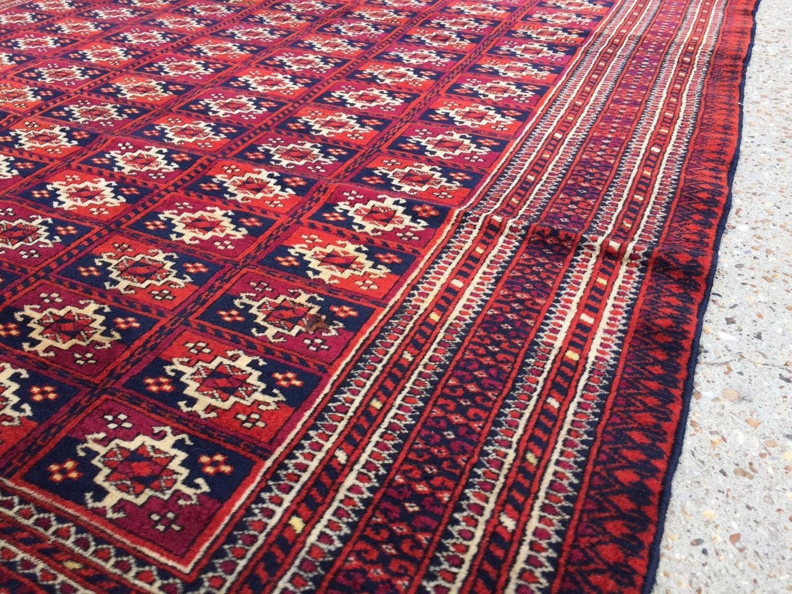 Antique traditional turkoman rug oriental hand made rug 184x124cm