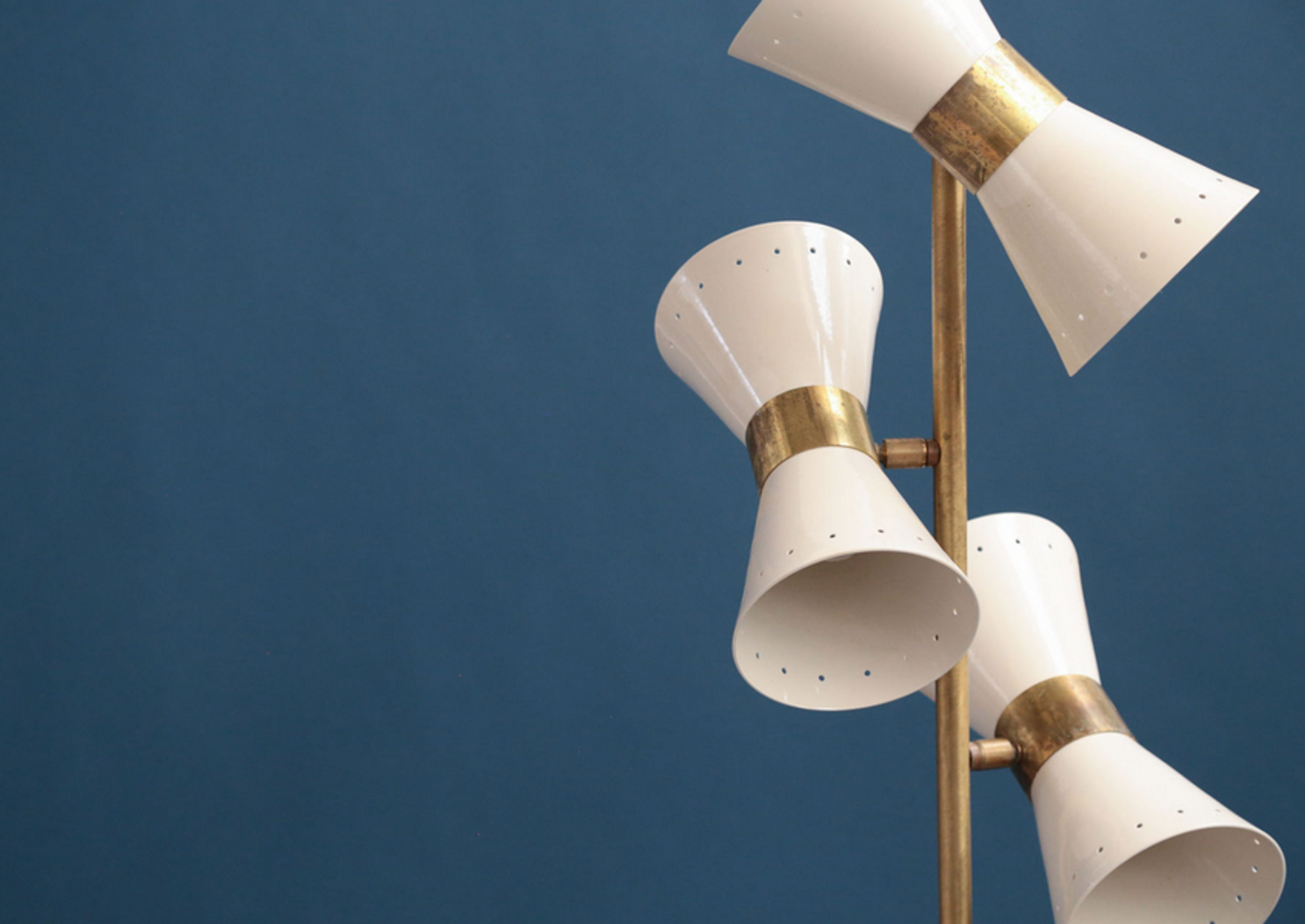 3 cones butterfly floor lamp