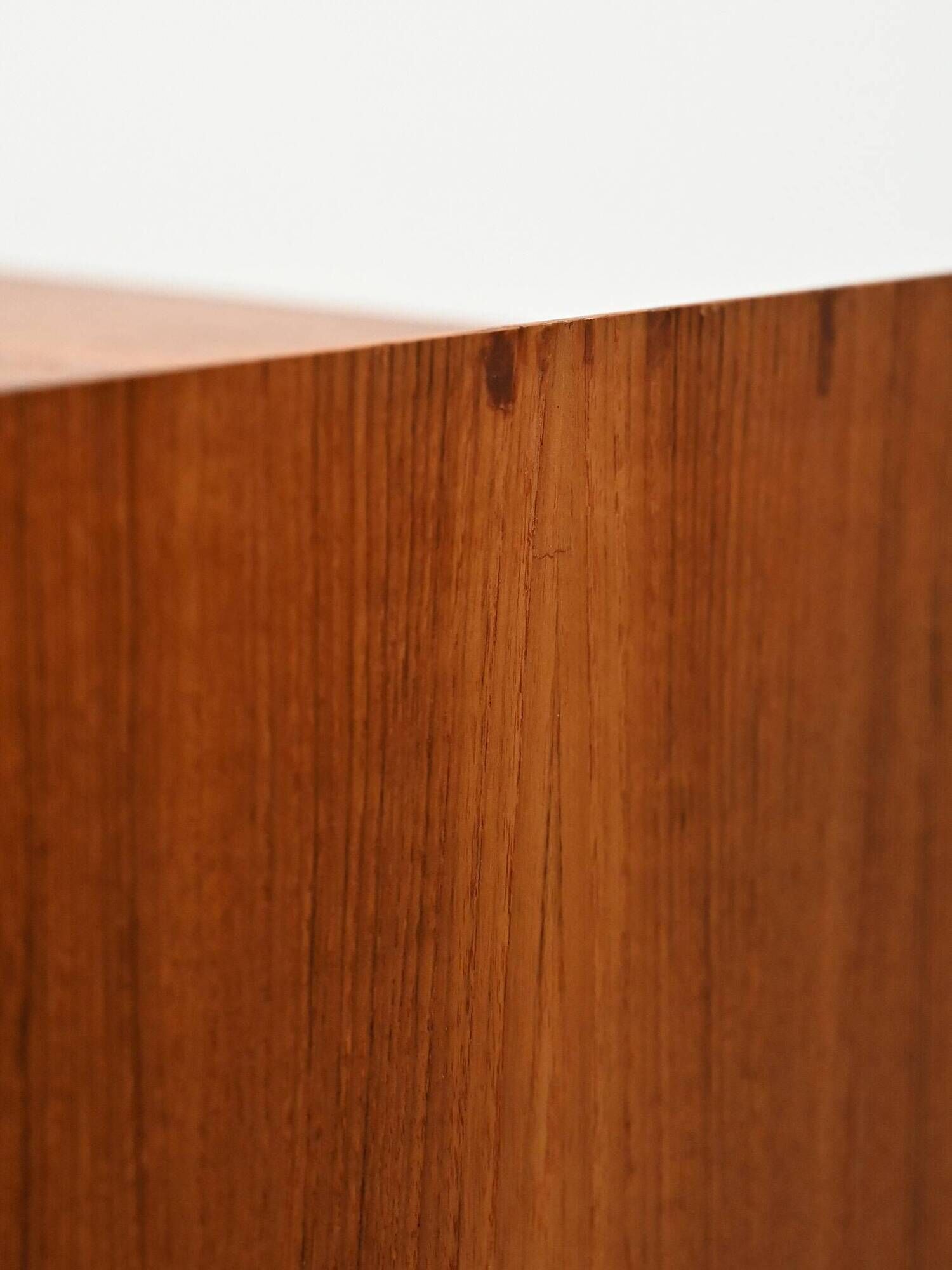 Small Scandinavian teak chest of drawers from the 1950s