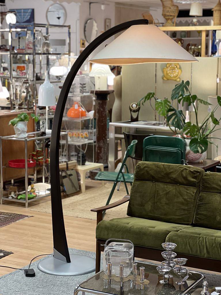 Luna walnut arc floor lamp by Natuzzi, 1990s