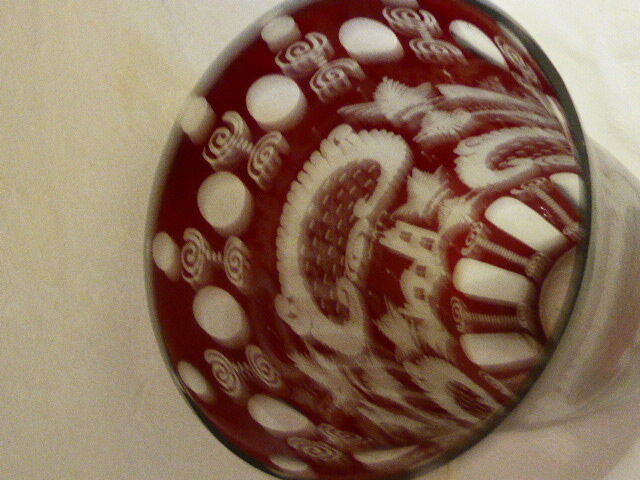 Large depoli glass vase and red glass, Christmas ambience motifs
