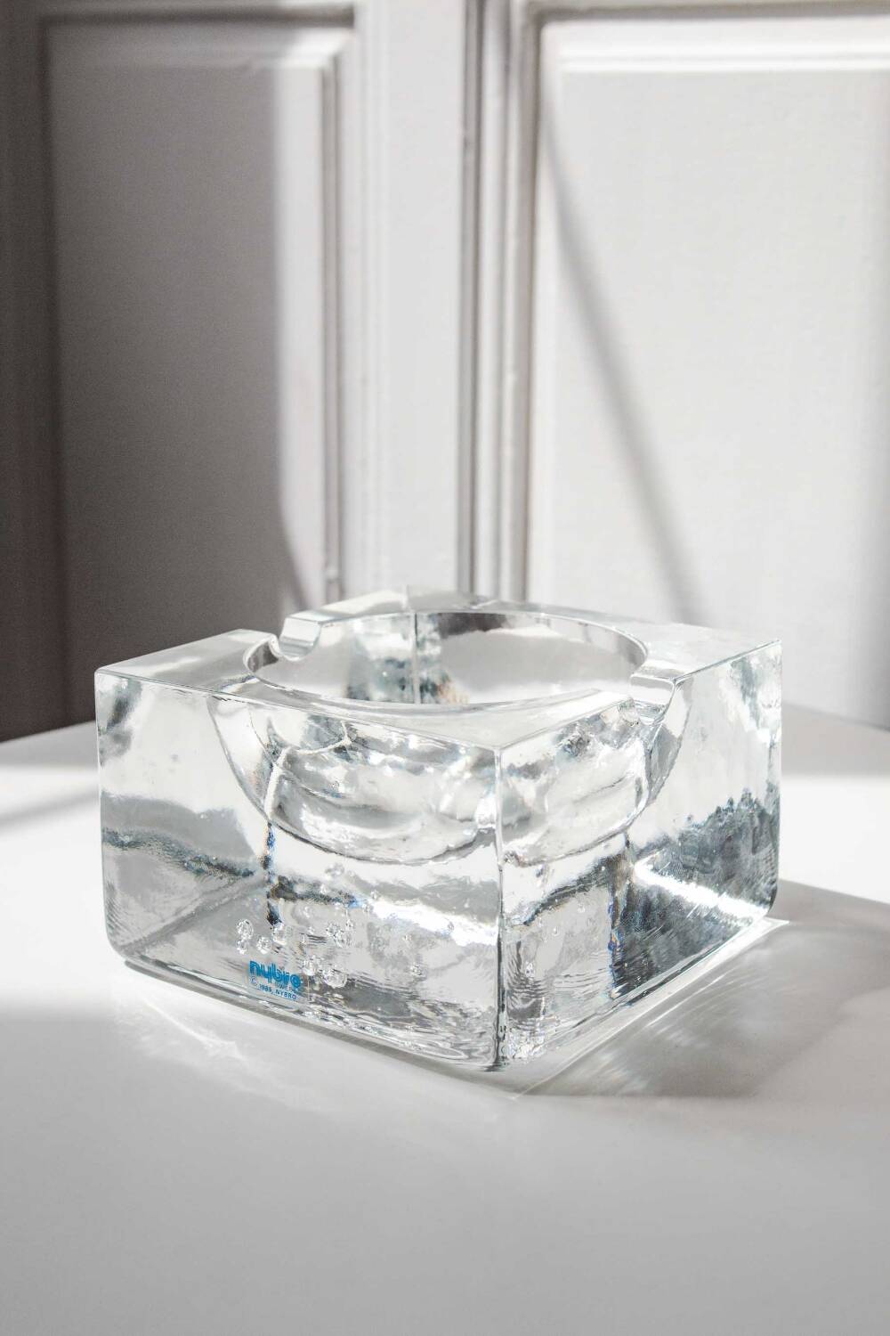 Cendrier en verre soufflé à bulles par Nybro Sweden