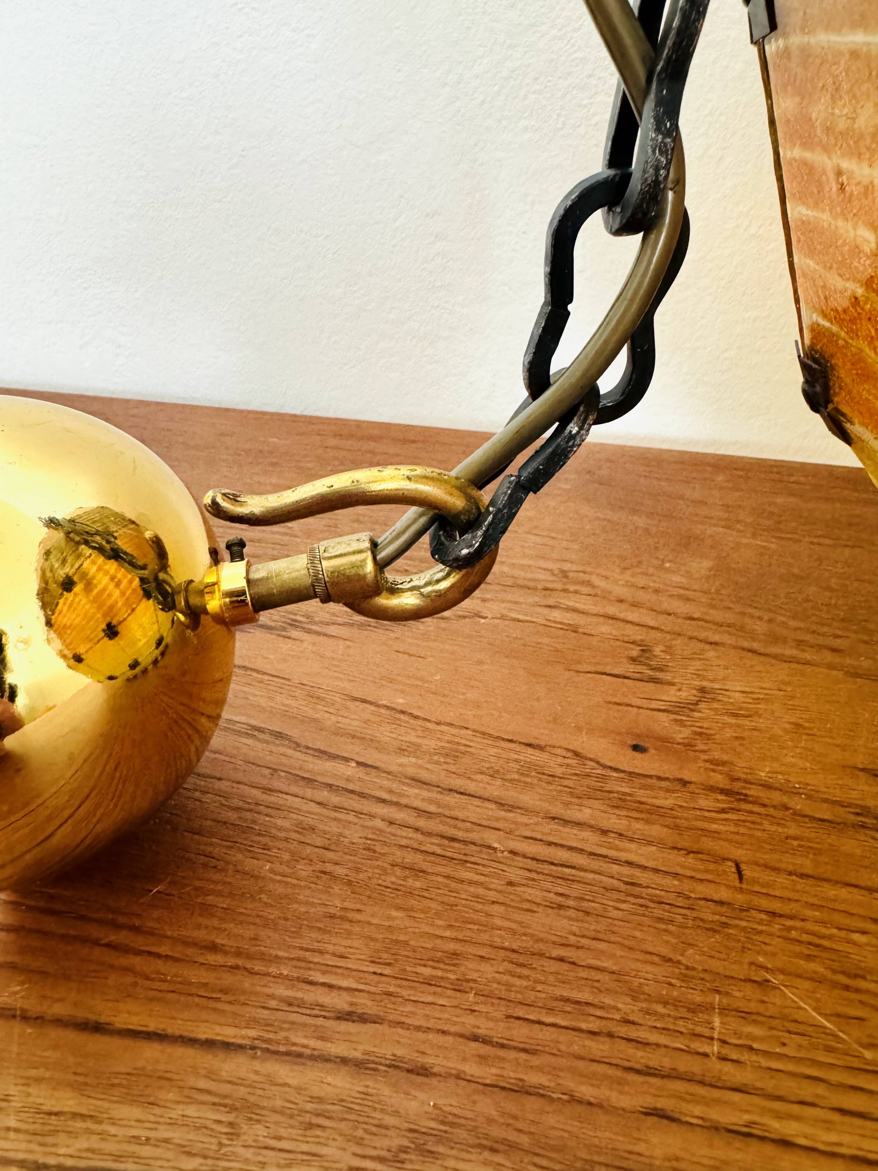 Suspension boule en verre coloré, 1960