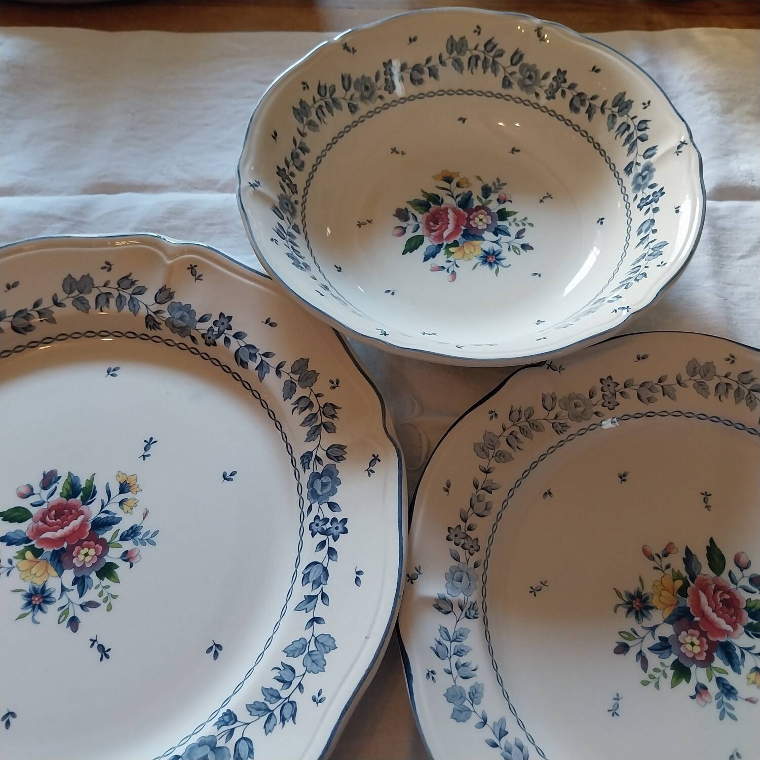 Tablemates Homestead Collection Serving Platters & Salad Bowls