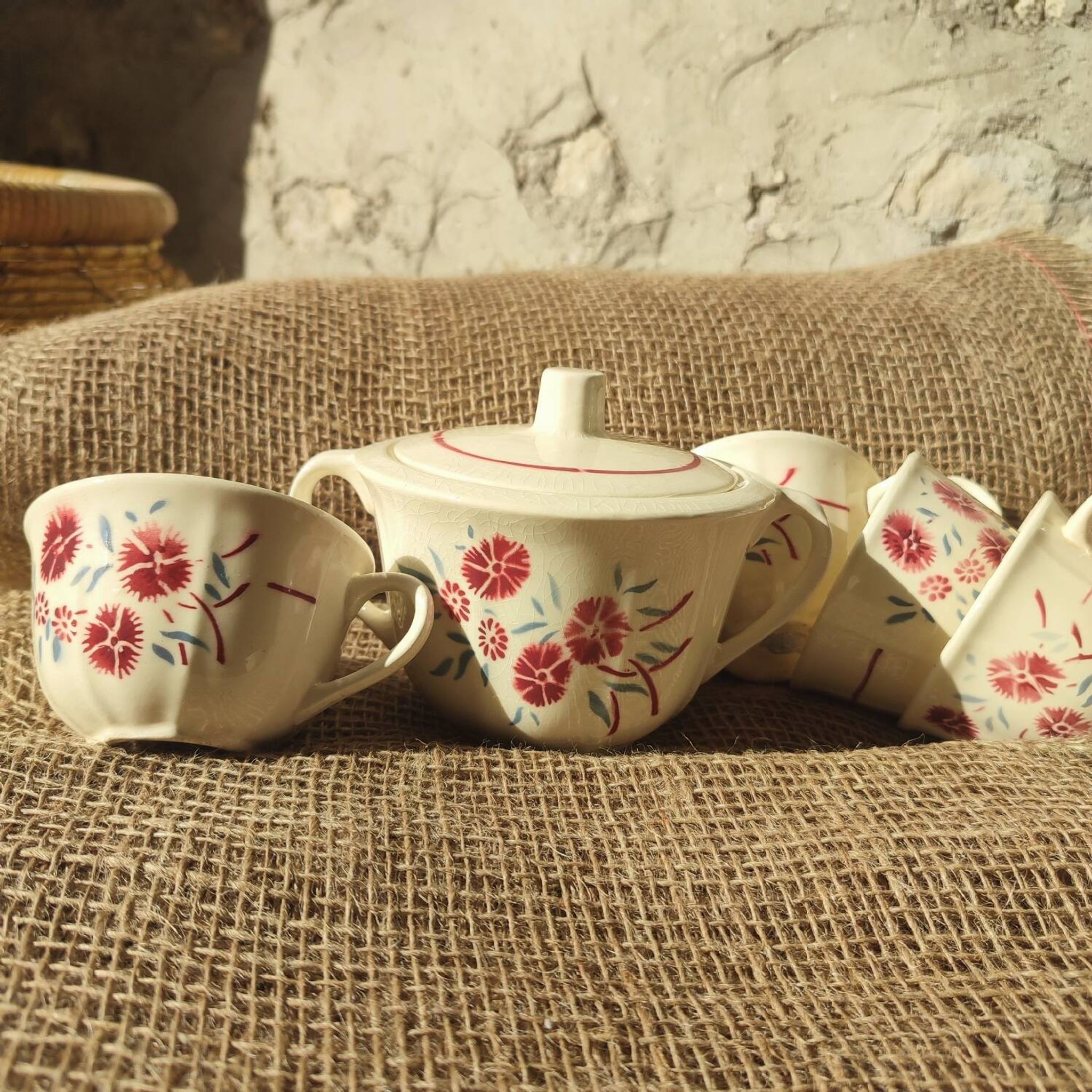 Set of 4 Badonviller Floral cups and a sugar bowl