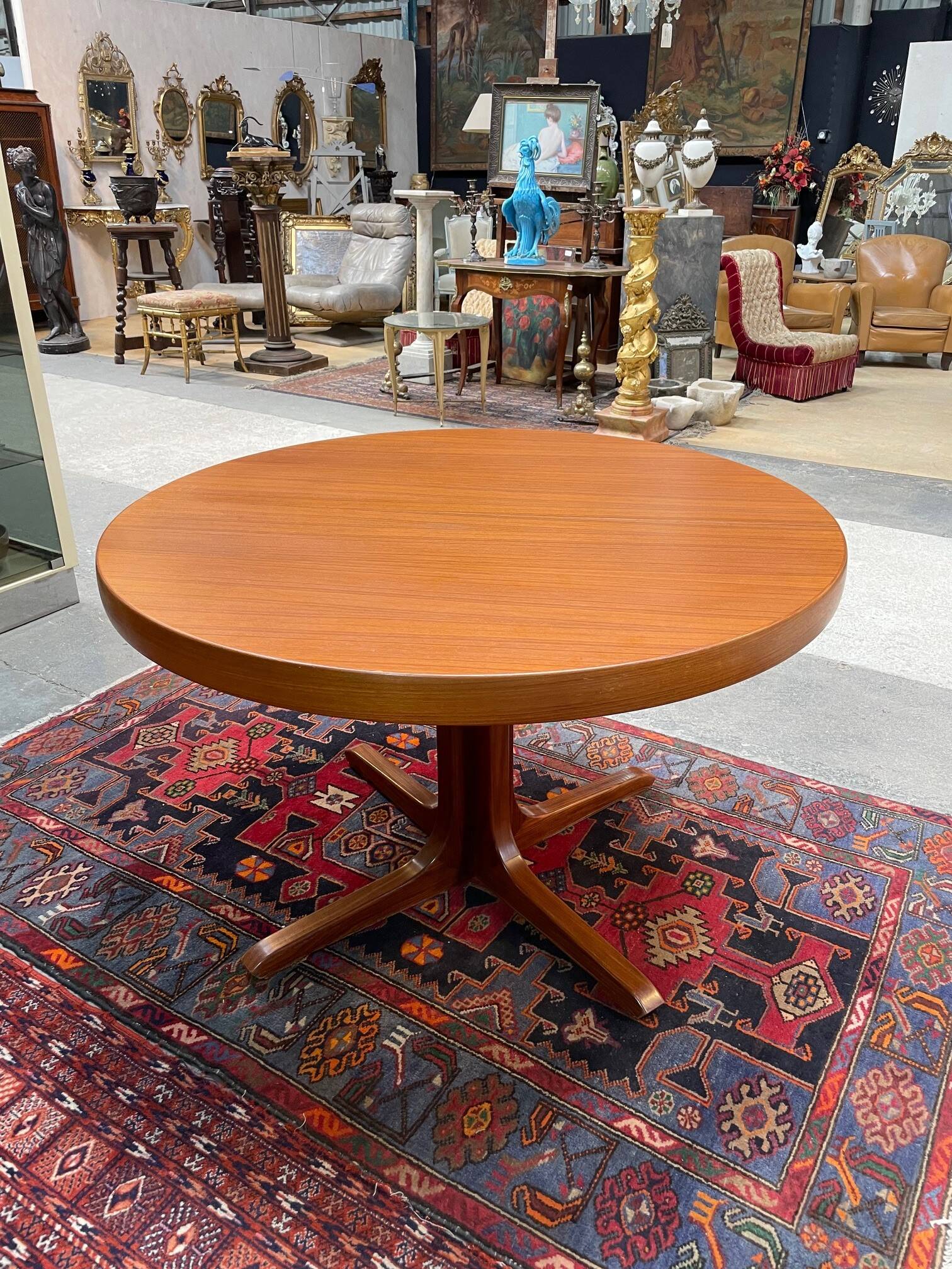 Baumann round teak table, vintage 1970s, Roche Bobois