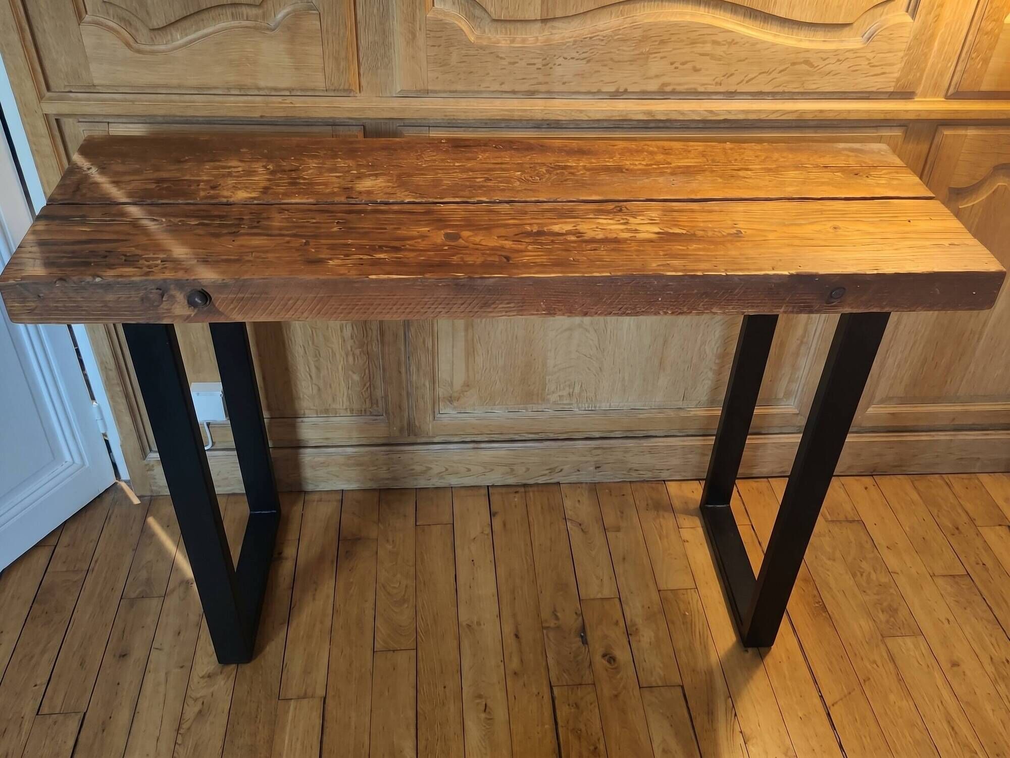 Console industrielle bois massif et acier noir