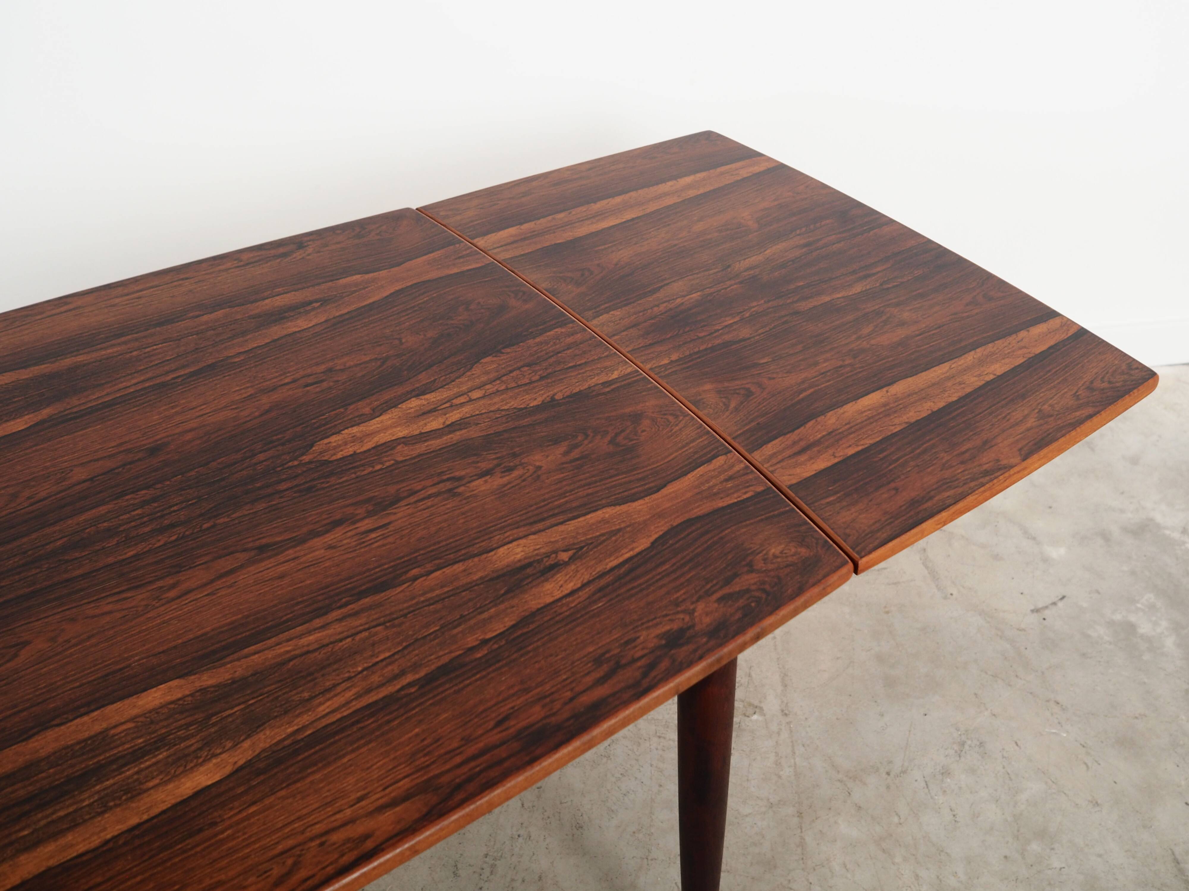 Table en palissandre, design danois, années 1970, production : Danemark
