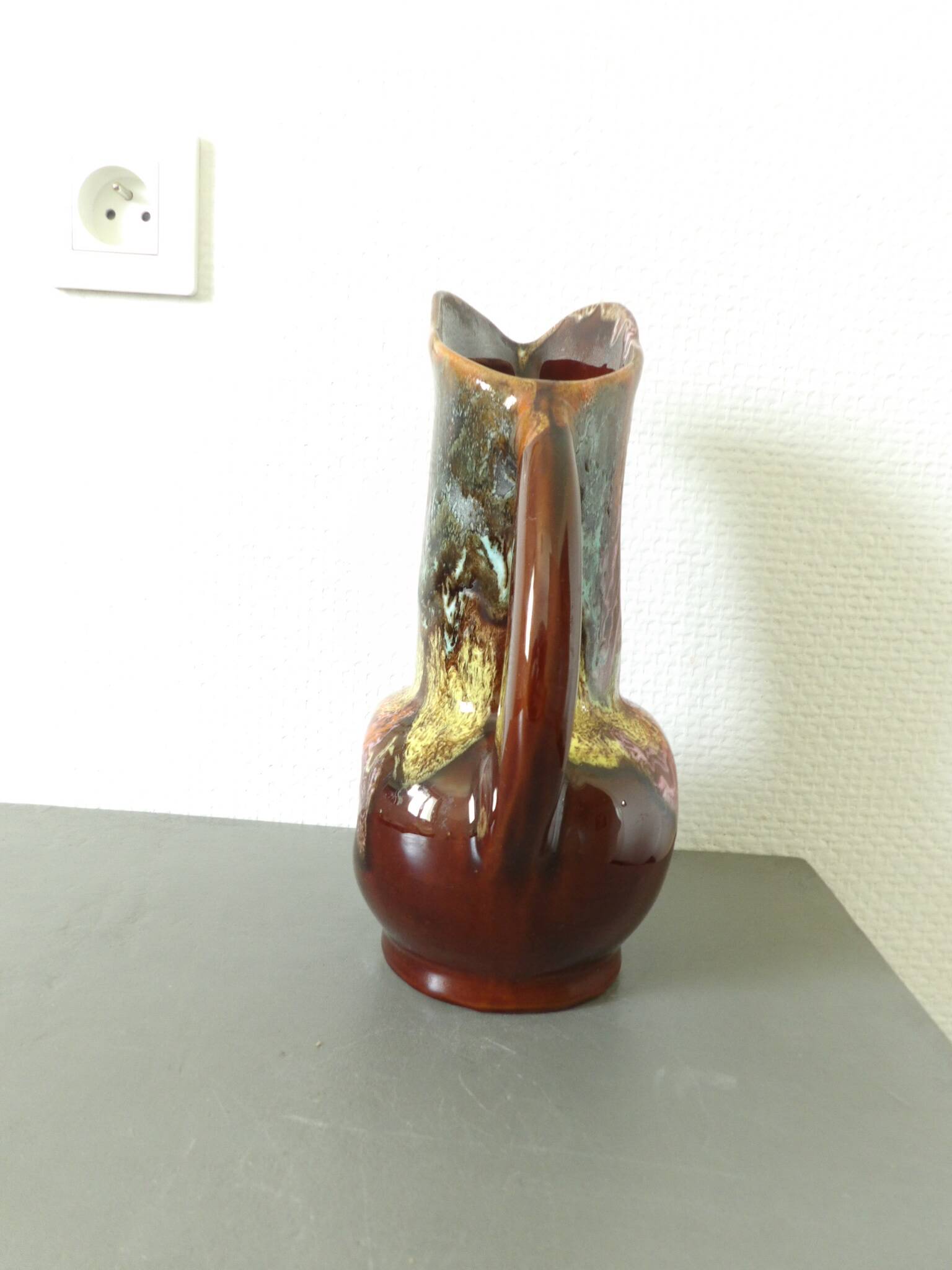 Vase pitcher 1970