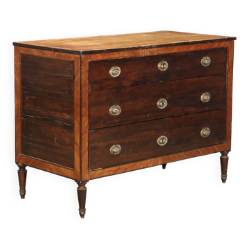 Antique Louis XVI commode in fir and walnut, Italy, 18th century.