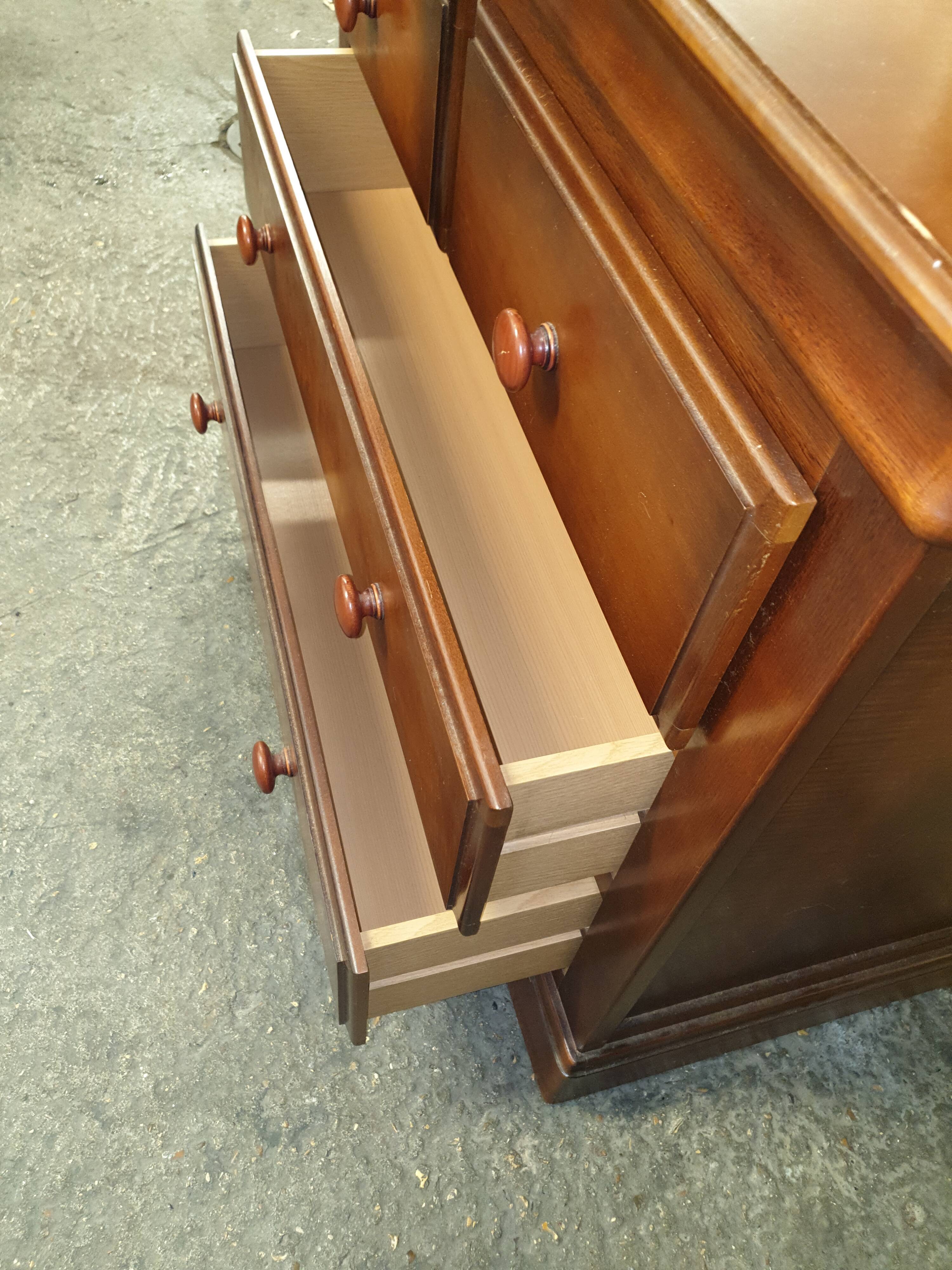 Commode 4 tiroirs  contemporaine