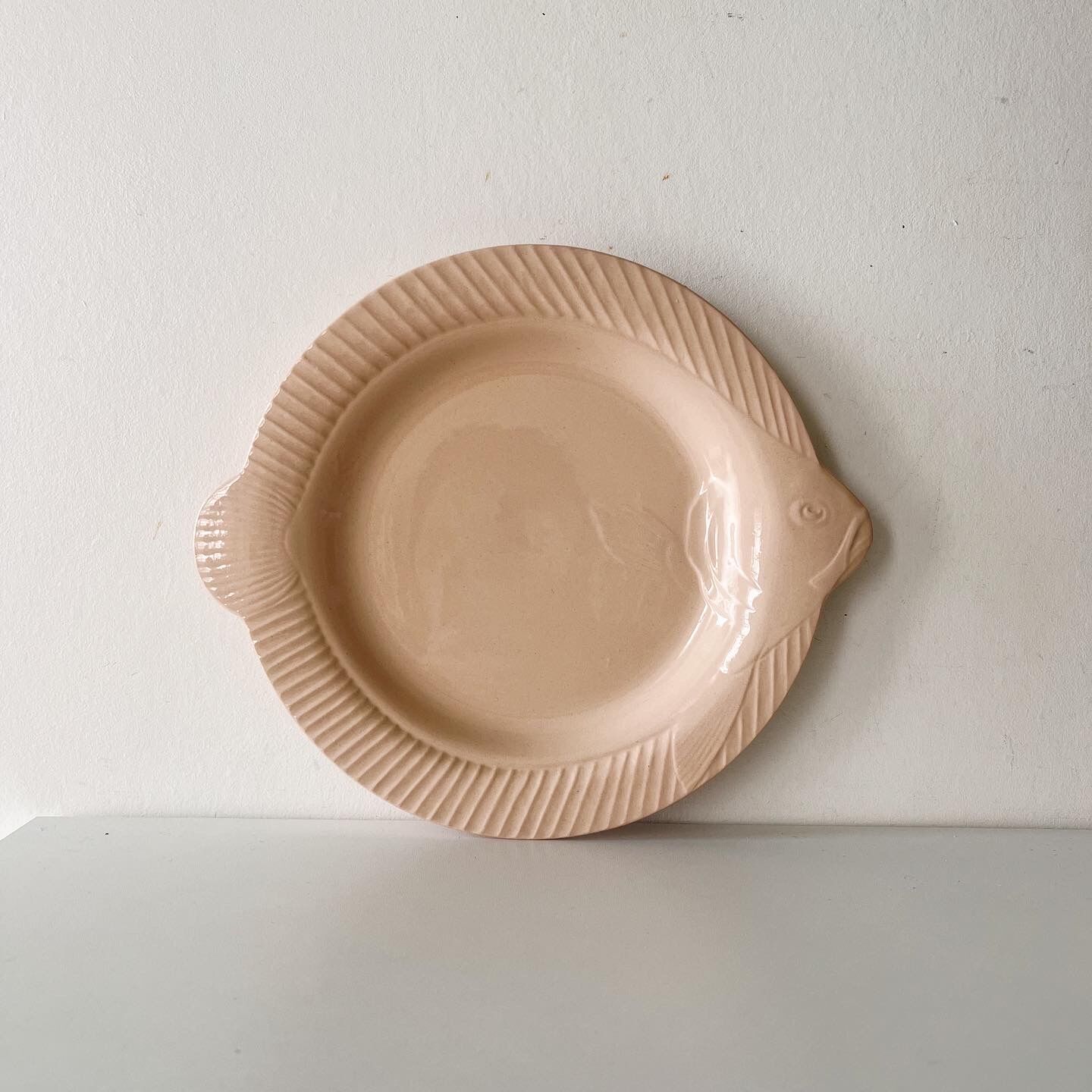 4 Fish plates Digoin