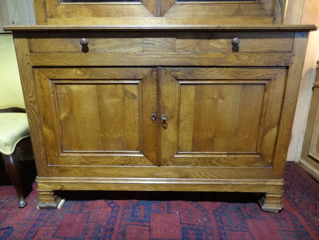 Two-body sideboard XIXth in oak 150 x 224 cm