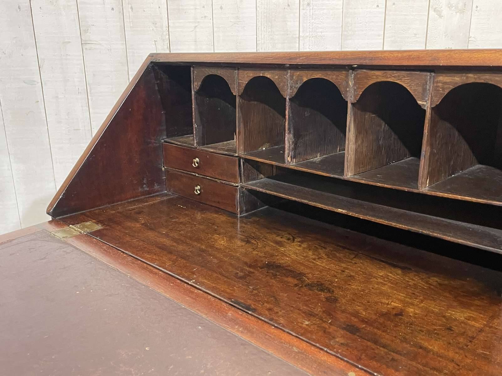 English Georgian donkey desk from the 19th century, mahogany and oak.