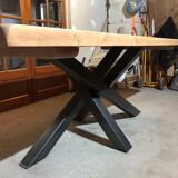Solid wood table with Mikado legs