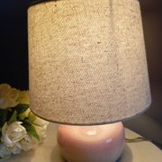Lampe de chevet céramique rose moucheté signé, abat jour lin